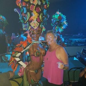 Meet your Posher, Sharon